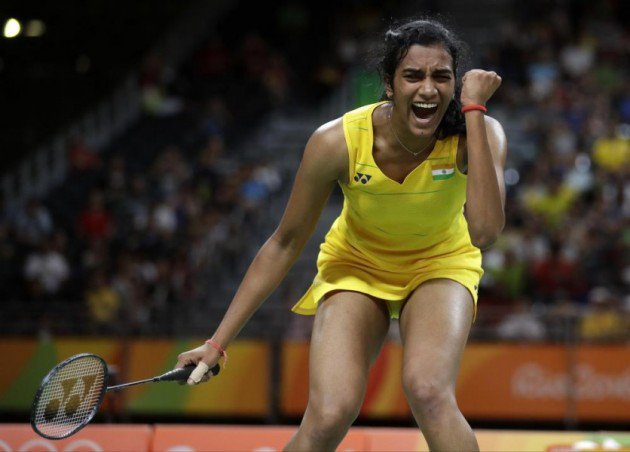 PV sindhu win the first game at WS final at Rio Olympics 2016