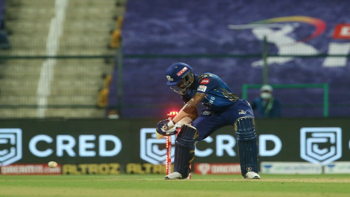 IPL 2020 KKR vs MI WATCH: Hardik Pandya is out with a bizarre hit-wicket