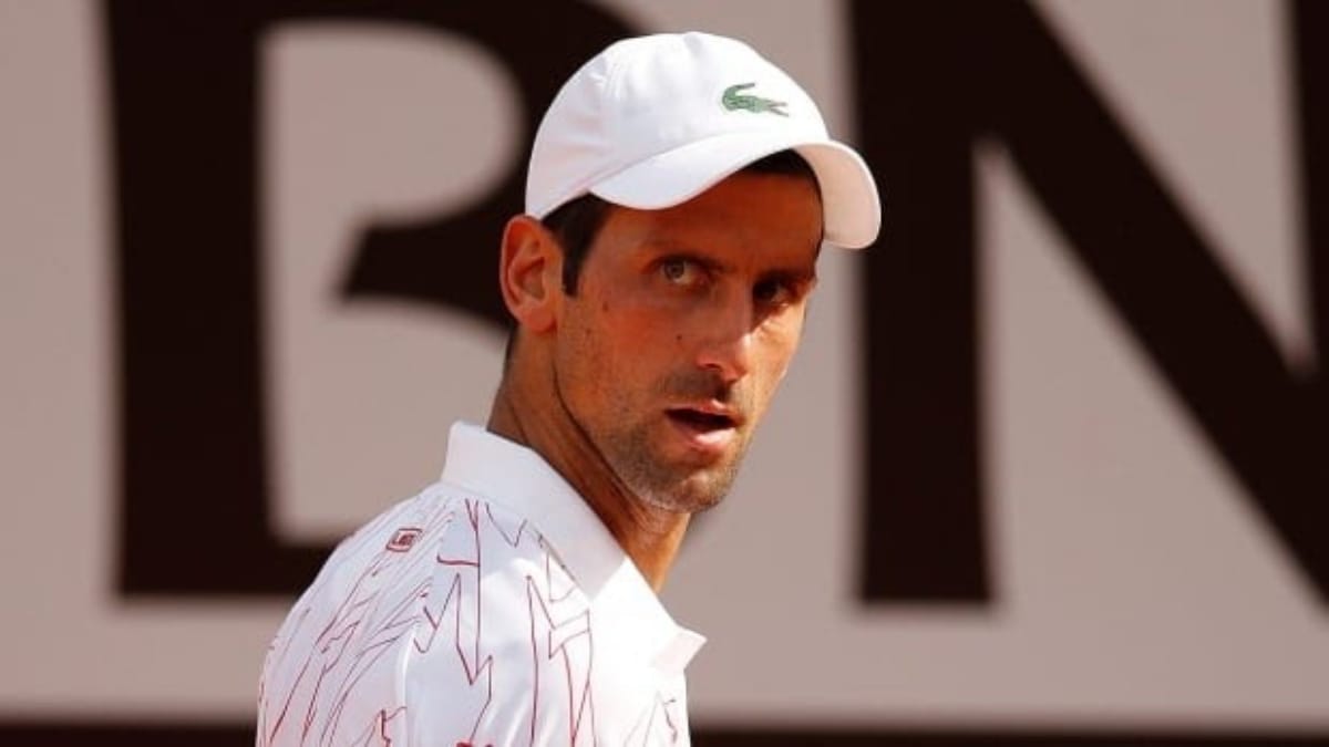 “Every time match gets complicated, Novak asks for medical assistance,” says Pablo C. Busta about Novak Djokovic