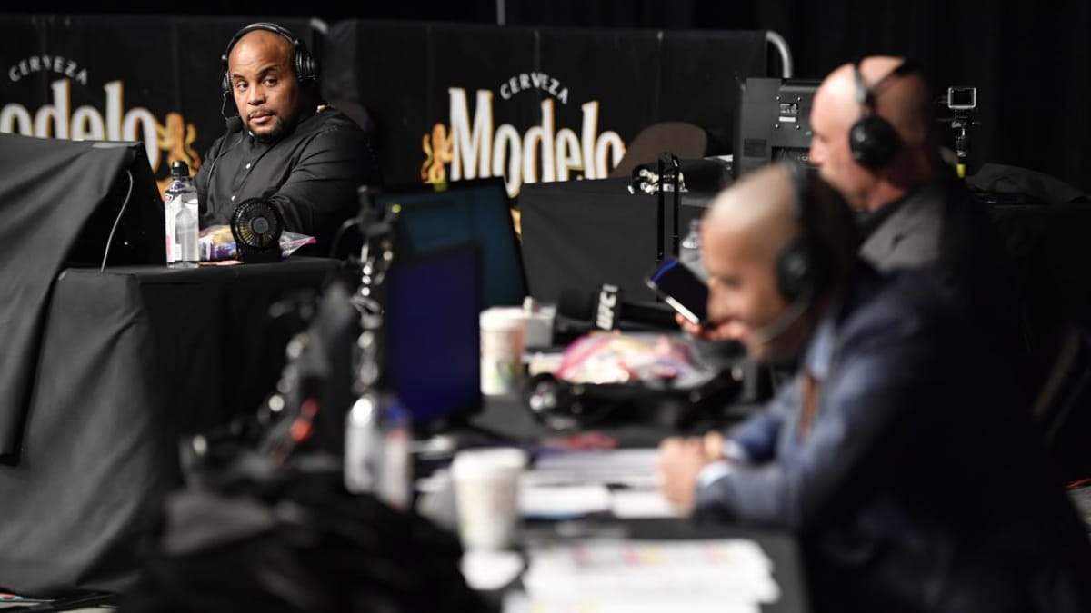 Daniel Cormier and Joe Rogan are back for commentary duties at UFC 260