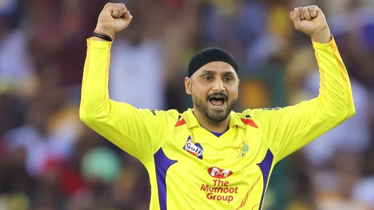 IPL 2020: ‘The pig likes it’ – Harbhajan Singh posts cryptic tweet following backlash from CSK fans for ‘dig’ at MS Dhoni