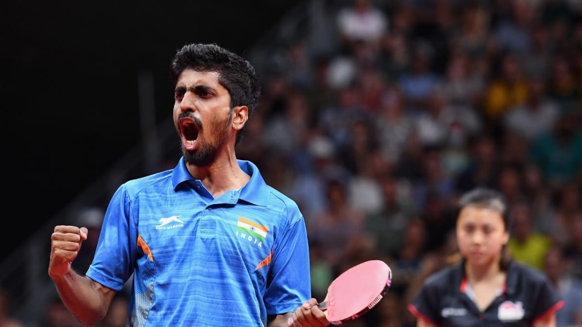 Sathiyan Gnanasekaran defeats Sharath Kamal to clinch first national title