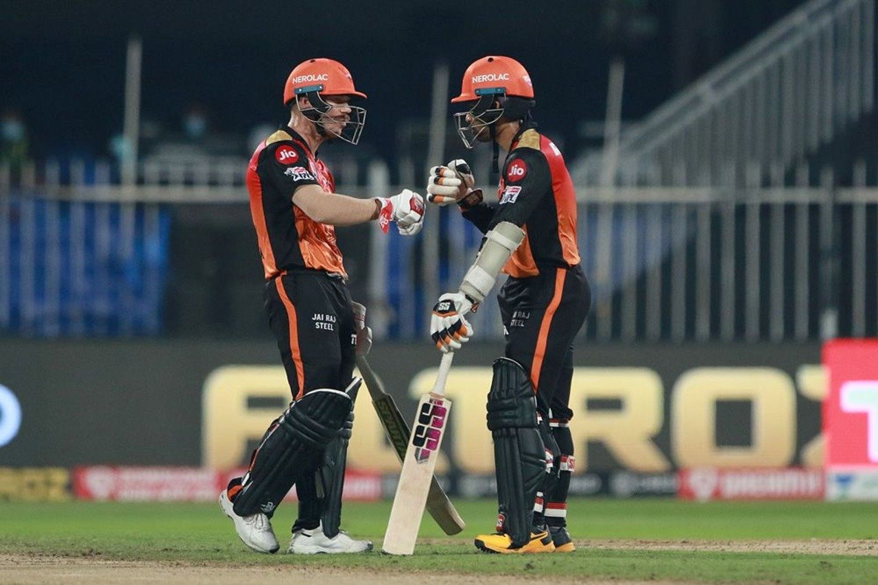 Twitter reacts as Sunrisers Hyderabad qualify for the IPL playoffs with win over MI