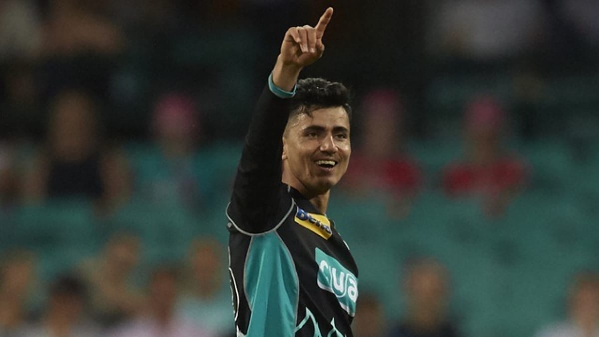 Big Bash League: WATCH – Mujeeb Ur Rahman foxes Hobart Hurricanes to claim five-wicket haul