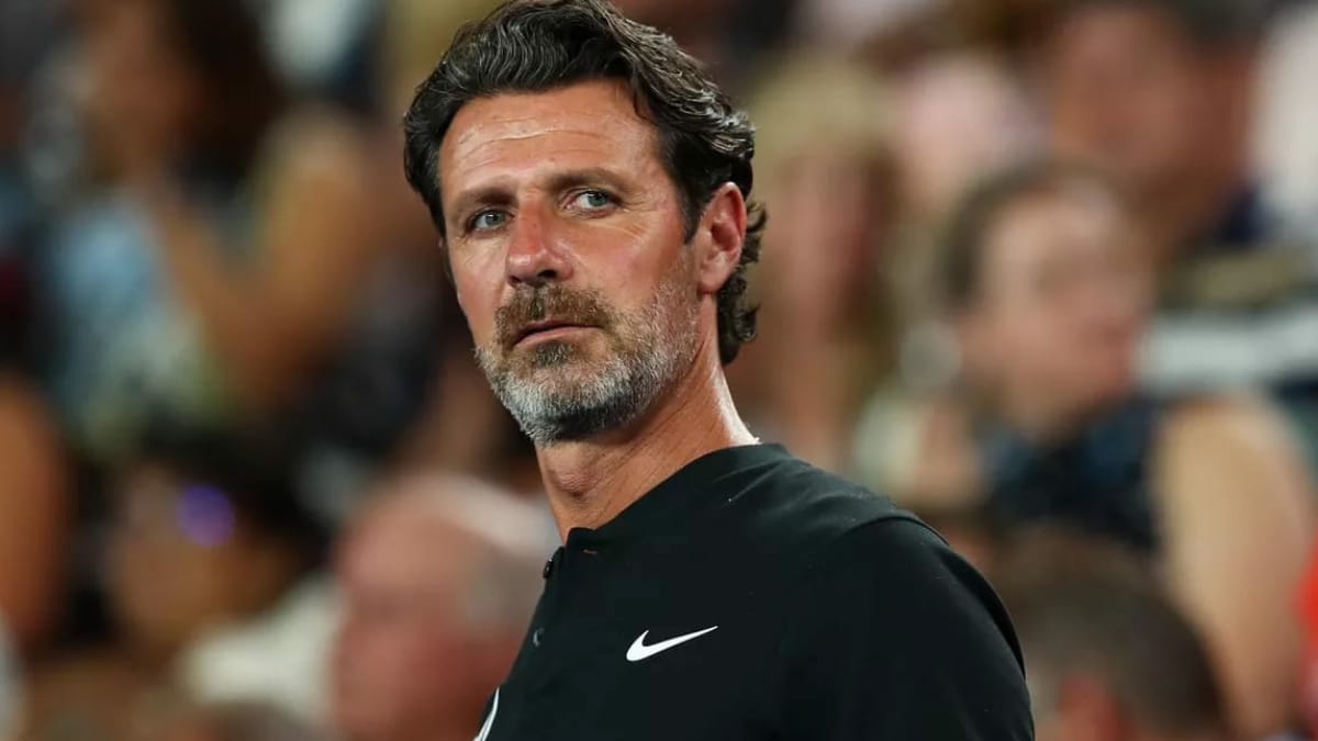 WATCH: Difference Between the Return Serve of Novak Djokovic and Daniil Medvedev Explained by Patrick Mouratoglou