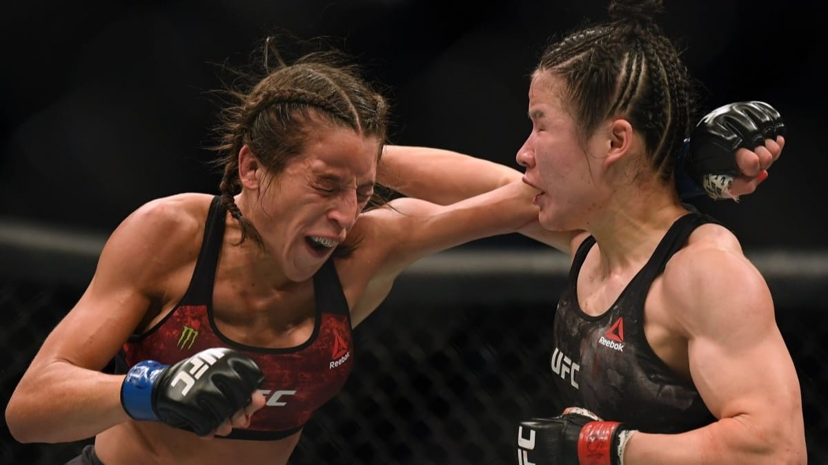 “Lot like Chandler and Gaethje”- Jon Anik compares Zhang Weili vs Joanna Jedrzejczyk 2 to the ‘2021 Fight of The Year’