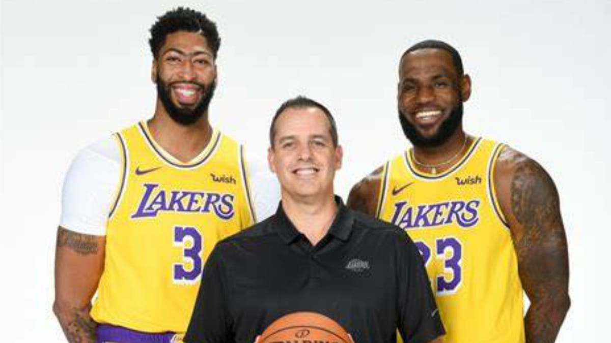 “When your starting point is LeBron James and Anthony Davis, there is a chance” Coach Frank Vogel gets brutally honest despite Lakers struggles in 2021-22 season