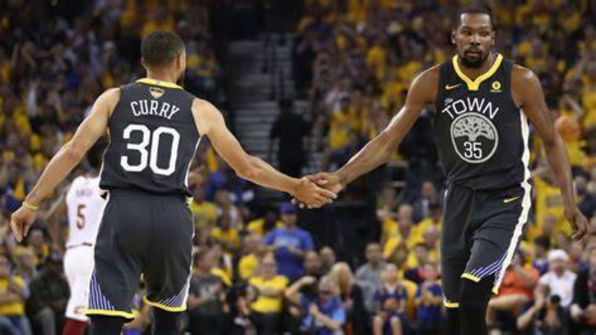 “I thought Stephen Curry was white” Kevin Durant confessed shocked he was to know about Steph being Dell Curry’s son 