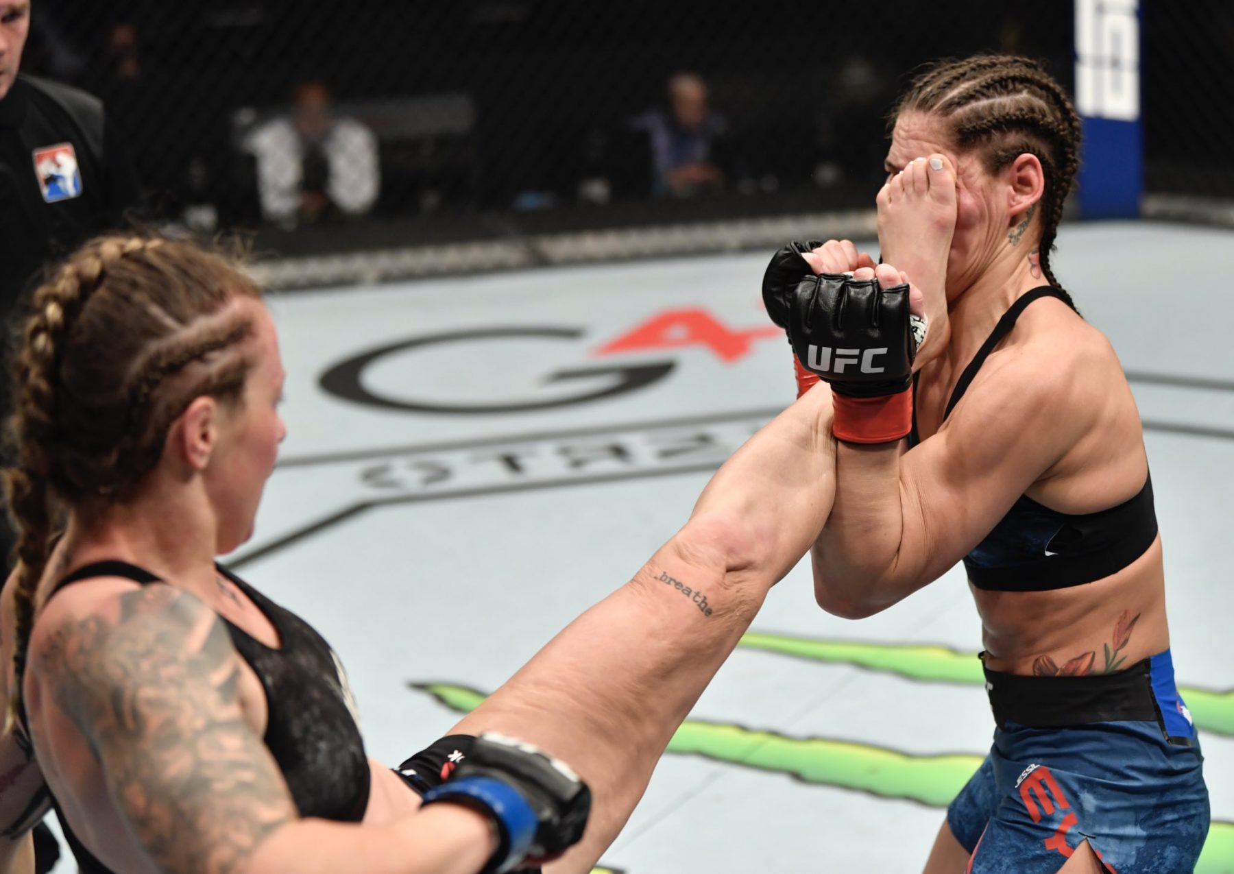 UFC 257 : Joanne Calderwood defeats Jessica Eye via. unanimous decision!