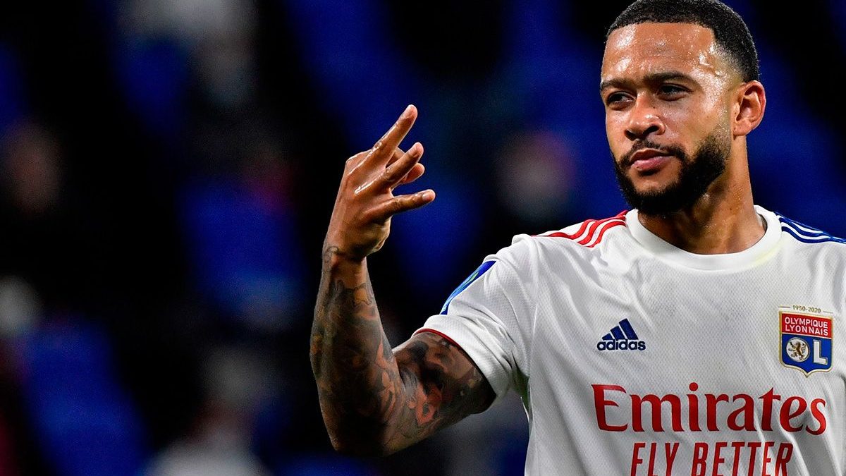 Memphis Depay attracts another suitor in the name of AC Milan as Serie A leaders join Barcelona and PSG in a bid to sign him