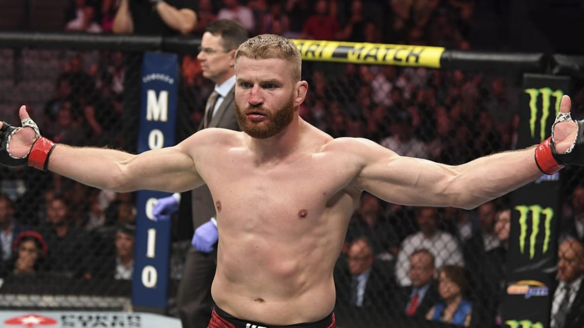 “It would be a pleasure to fight and beat Adesanya and show him legendary Polish power at 205,” says Jan Blachowicz