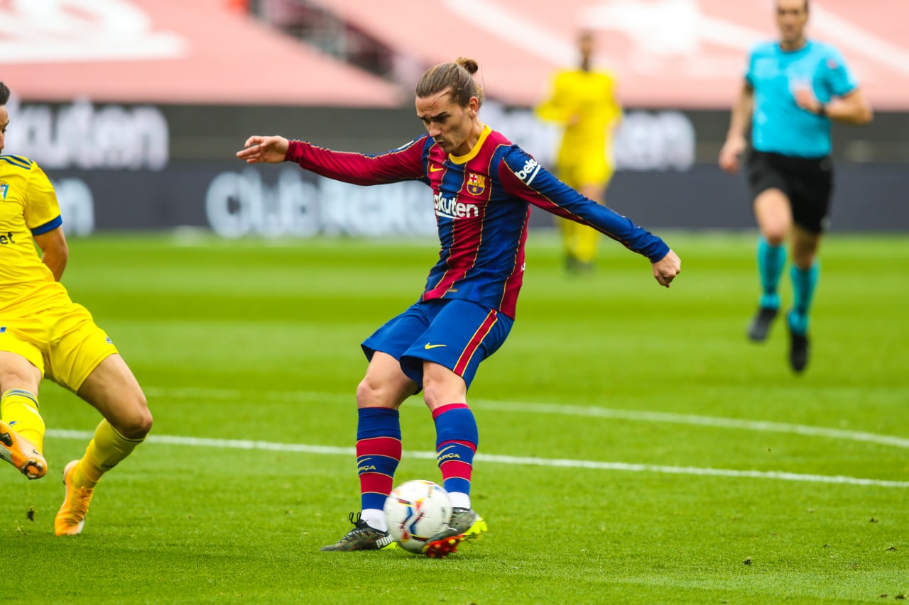 Former Barcelona defender Mathieu has criticised Antoine Griezmann’s form at the club