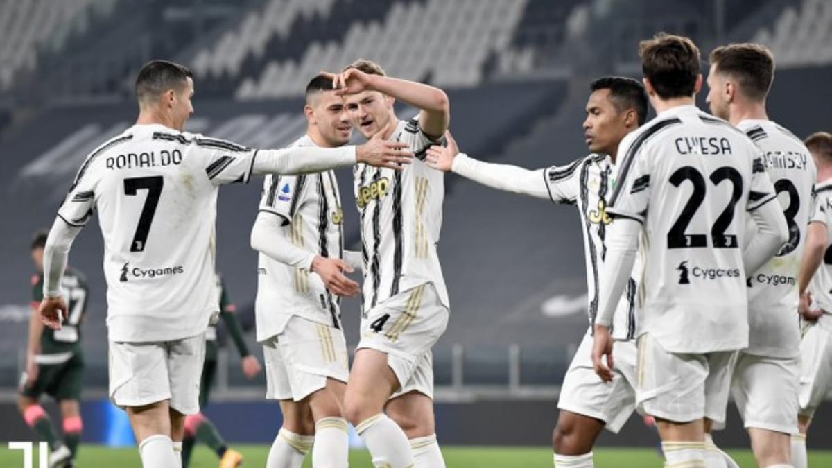 Juventus slay Crotone 3-0 to stay in Serie A title race