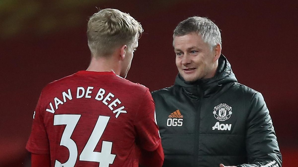 Ole Gunnar Solksjaer defends Van De Beek’s performance in United’s win over West Ham