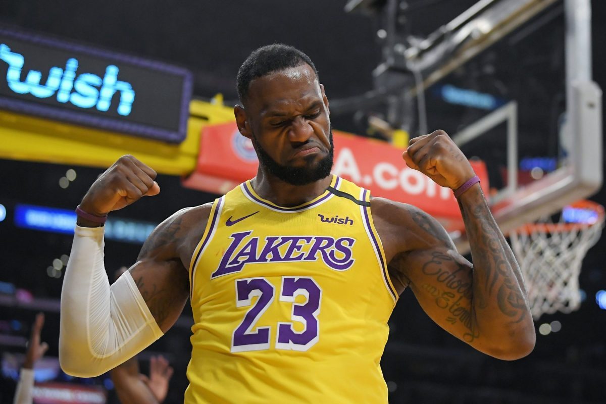 LeBron James continues his heroics in  LA Lakers 3rd consecutive OT victory