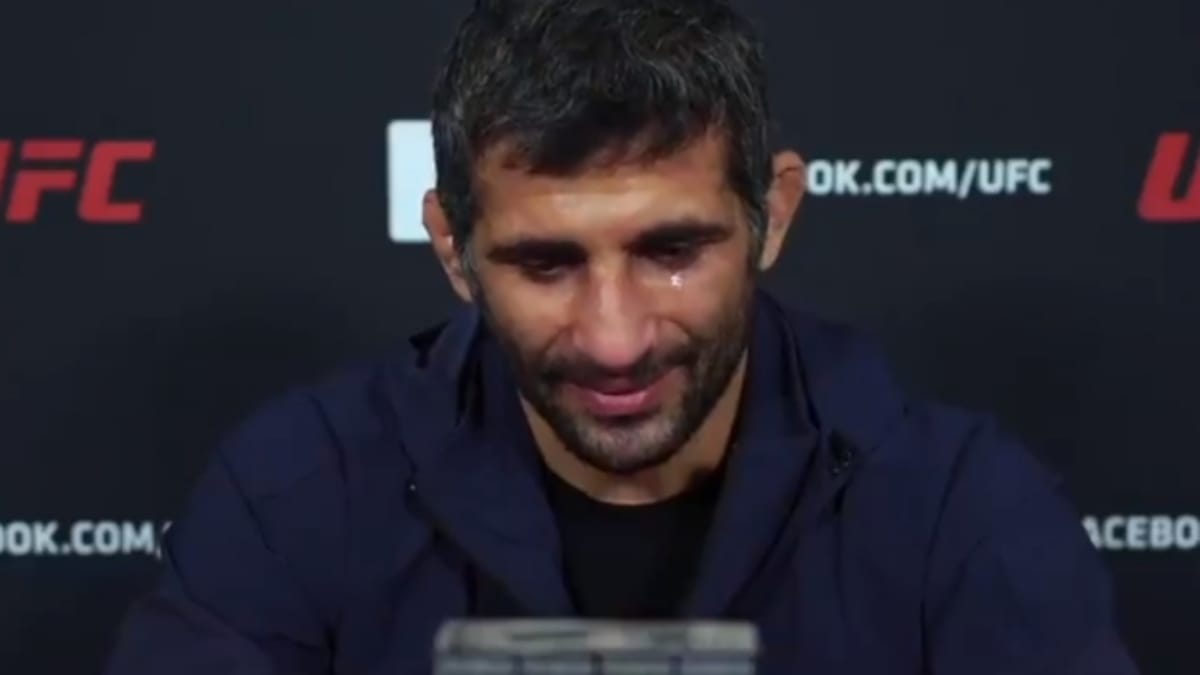 Beneil Dariush gets emotional while receiving the UFC comeback of the year award says, “All I could think about was my baby, that’s why this came the way it did”