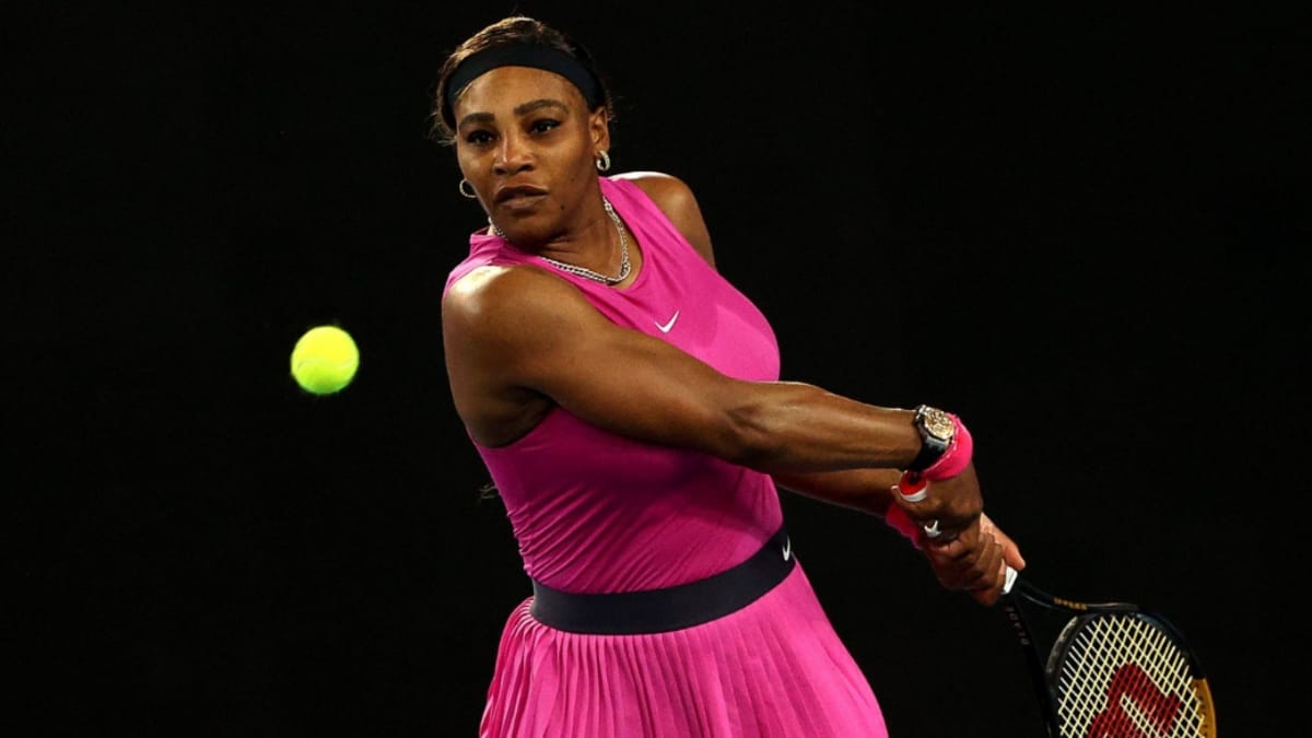 Serena Williams withdraws from Australian Open tuneup tournament due to shoulder injury