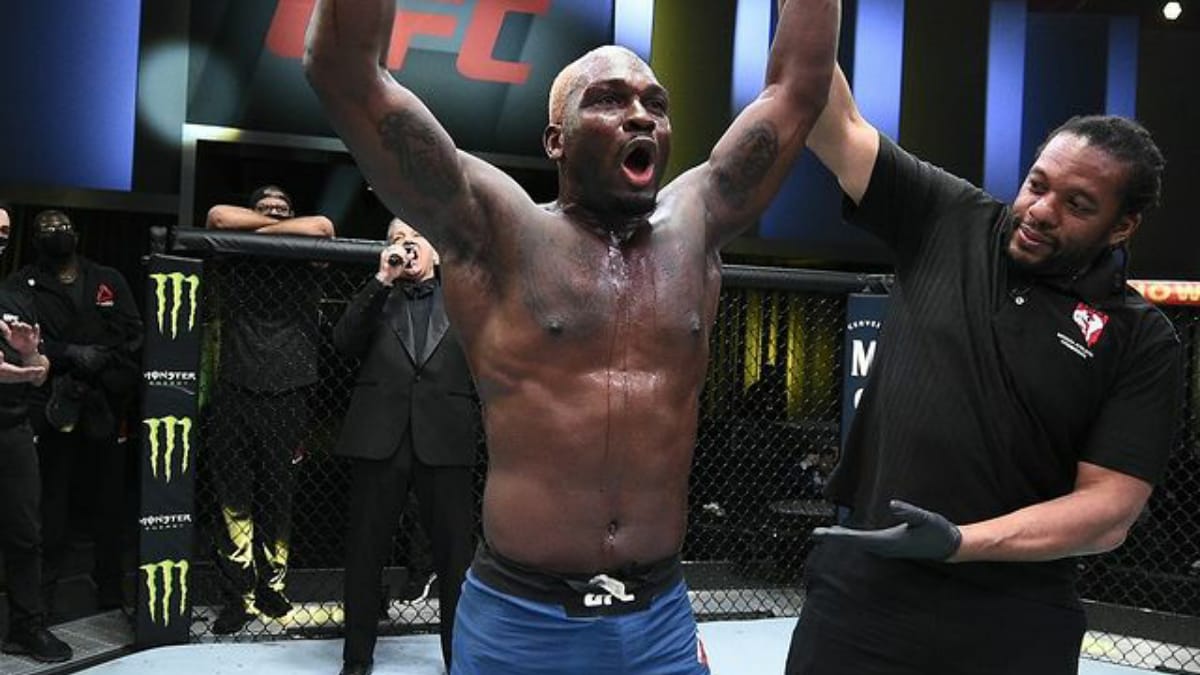 MMA world impressed by Derek Brunson’s performance against Kevin Holland and here are some of the most insane Twitter reactions