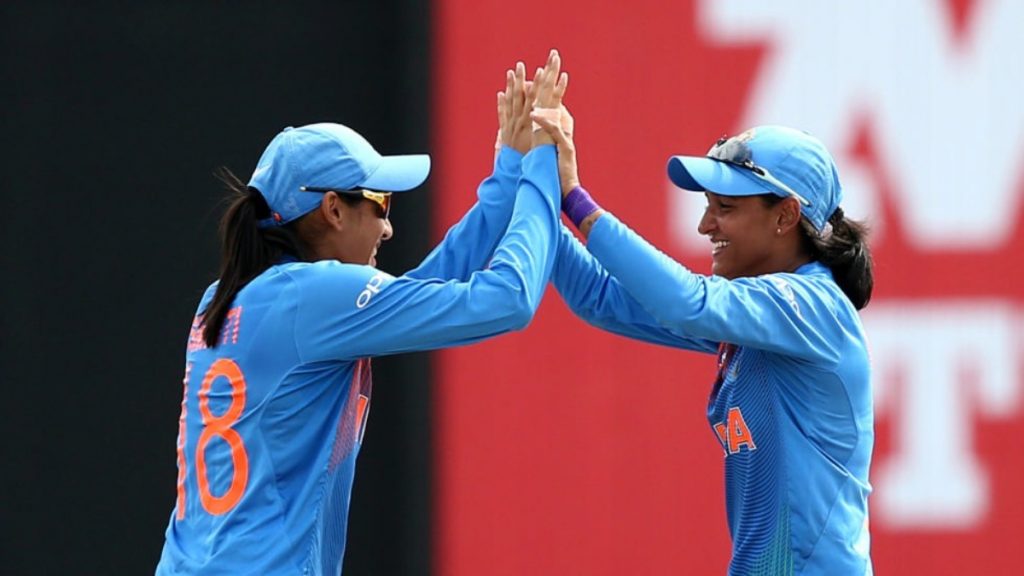 Harmanpreet Kaur and Smriti Mandhana