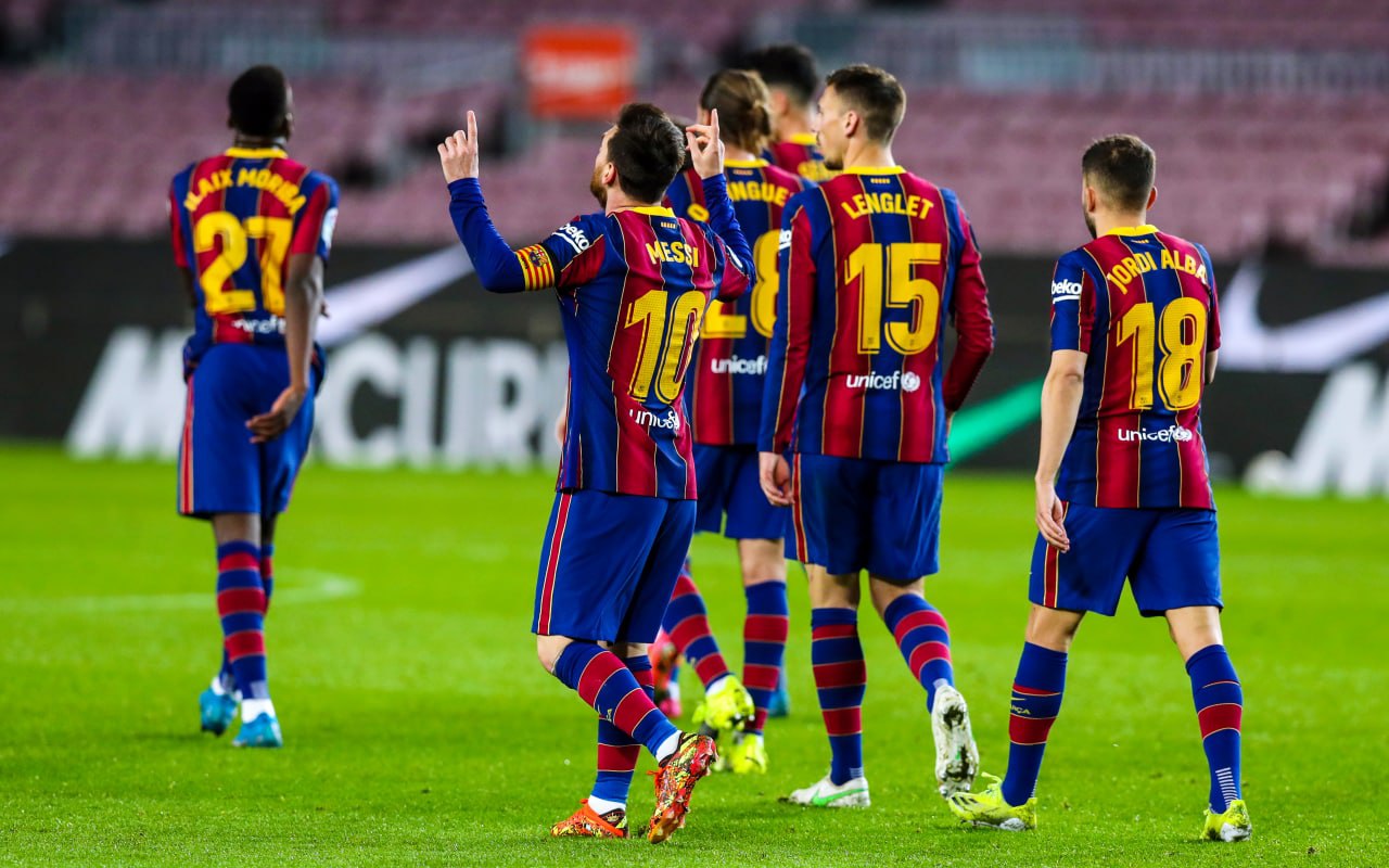 Messi scores a brace in Barcelona’s 4-1 win over Huesca