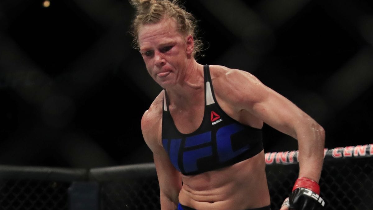 Holly Holm, former Bantamweight champion is headed for surgery as she is diagnosed of kidney issues