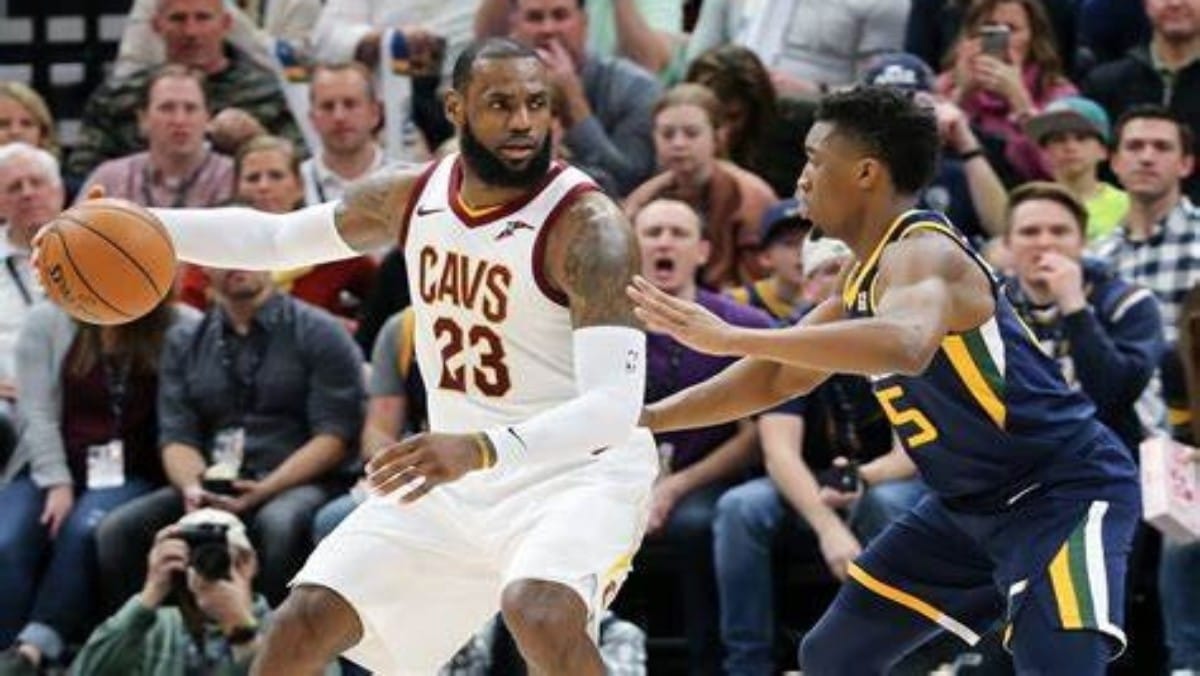 “I almost got hit in the head with a snapple bottle” Donovan Mitchell reveals how eager was he get a glimpse of his idol LeBron James