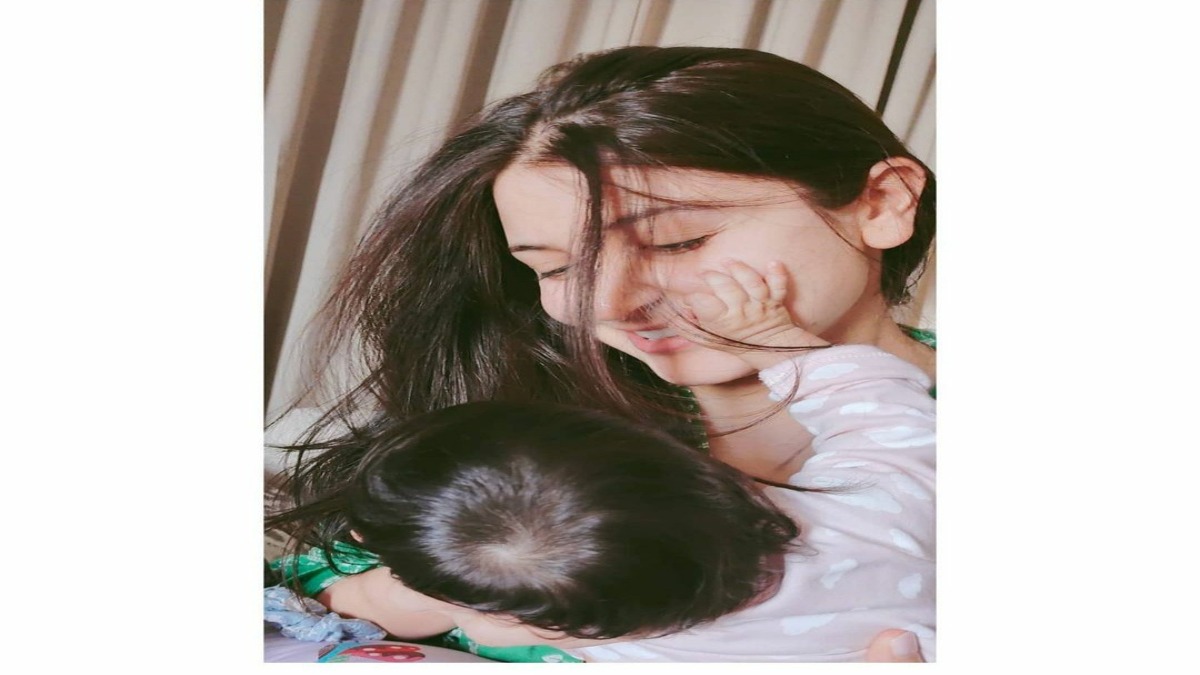 “Way stronger than us men” – Virat Kohli shares picture of wife Anushka Sharma and daughter Vamika on Women’s Day