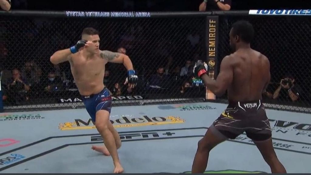 Chris Weidman's leg snapped!