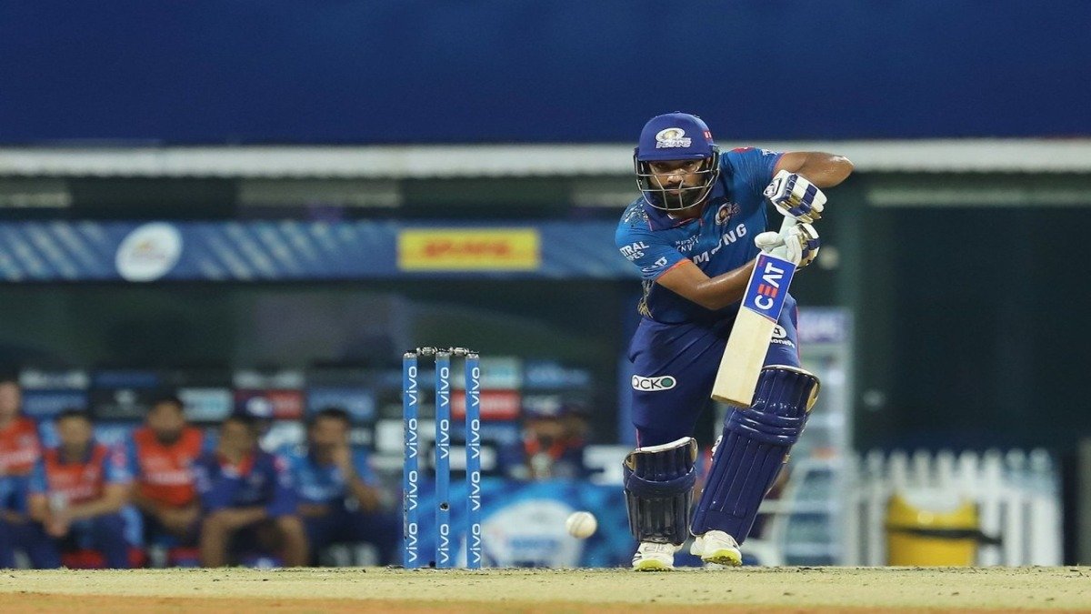 IPL 2021: Twitter reacts as Rohit Sharma rescues Mumbai Indians with a splendid knock