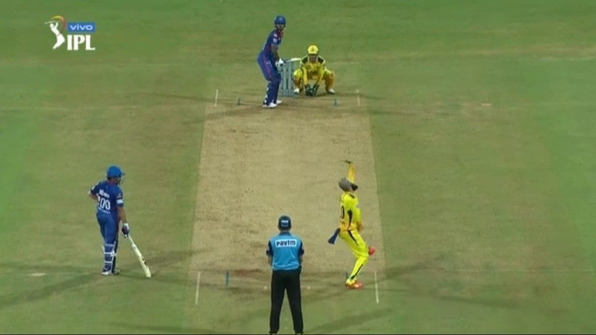 IPL 2021: WATCH – Moeen Ali stuns Shikhar Dhawan with a huge beamer