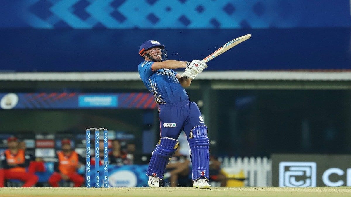 IPL 2021: Chris Lynn asks for chartered flight to take Australian players home after the tournament