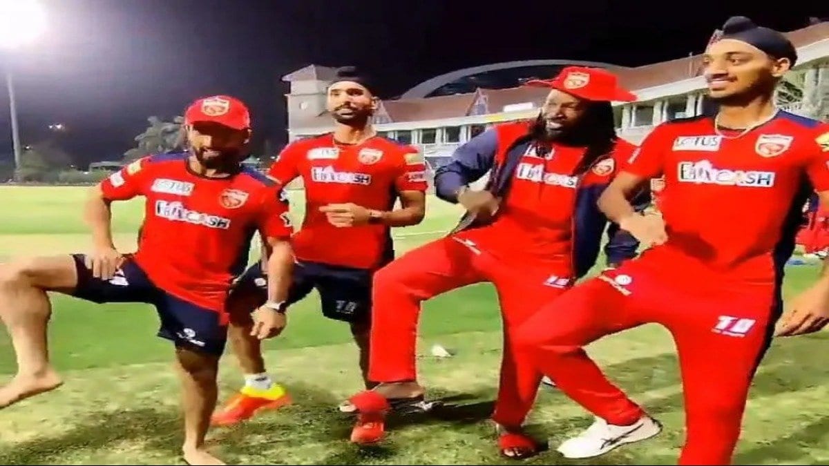 IPL 2021: WATCH – Chris Gayle enjoys a fun session alongside his Punjab Kings Team mates