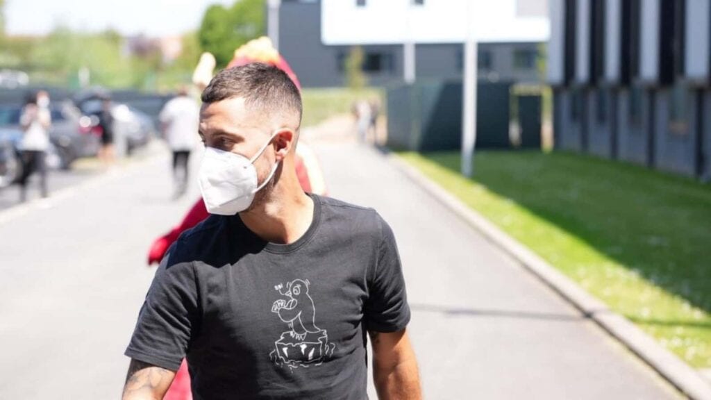 Hazard arrives at the Belgium training camp ahead of the Euros