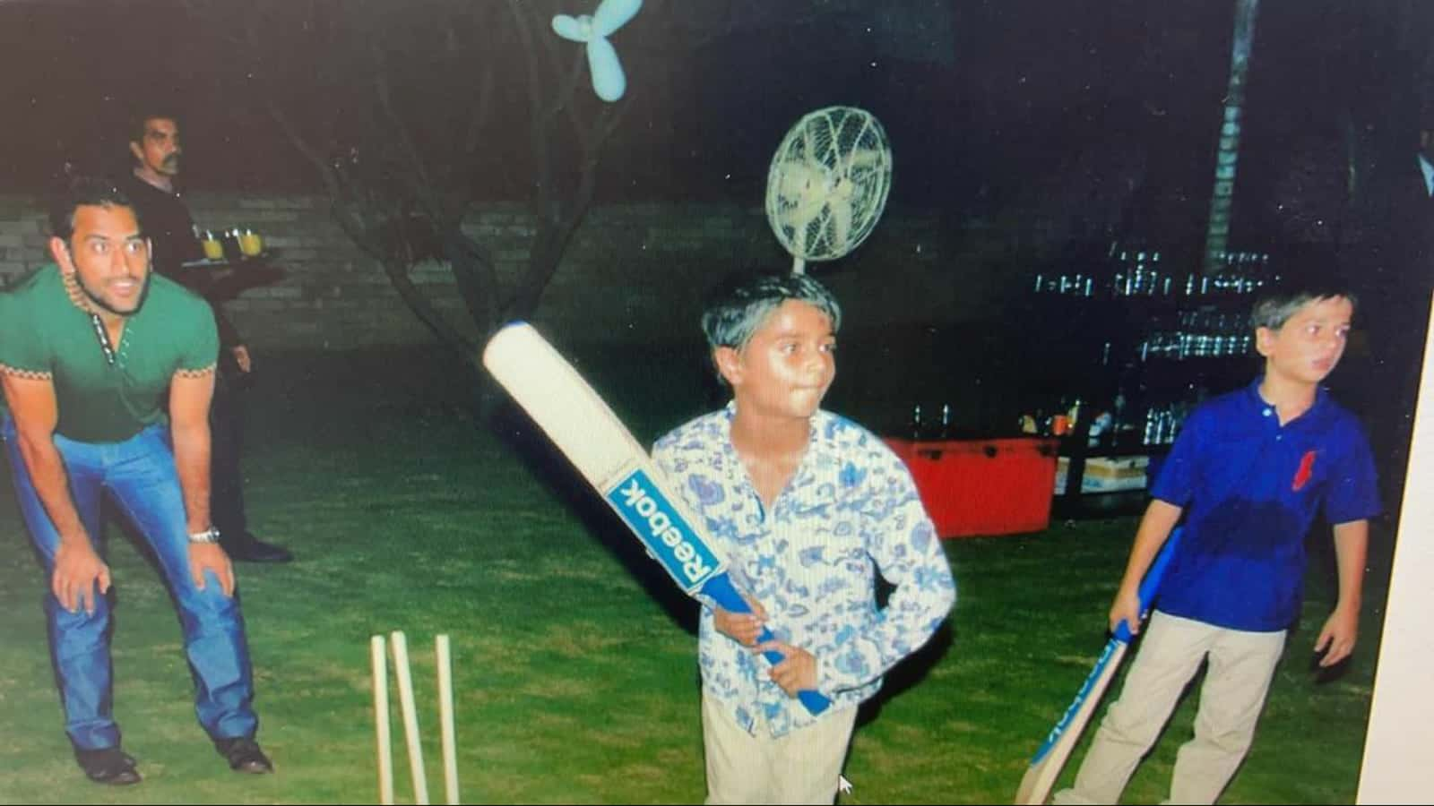 Sakshi shares nostalgic picture of MS Dhoni playing gully cricket in 2009