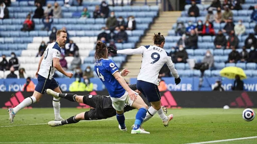 Gareth Bale scoring the 4th and final goal for Tottenham