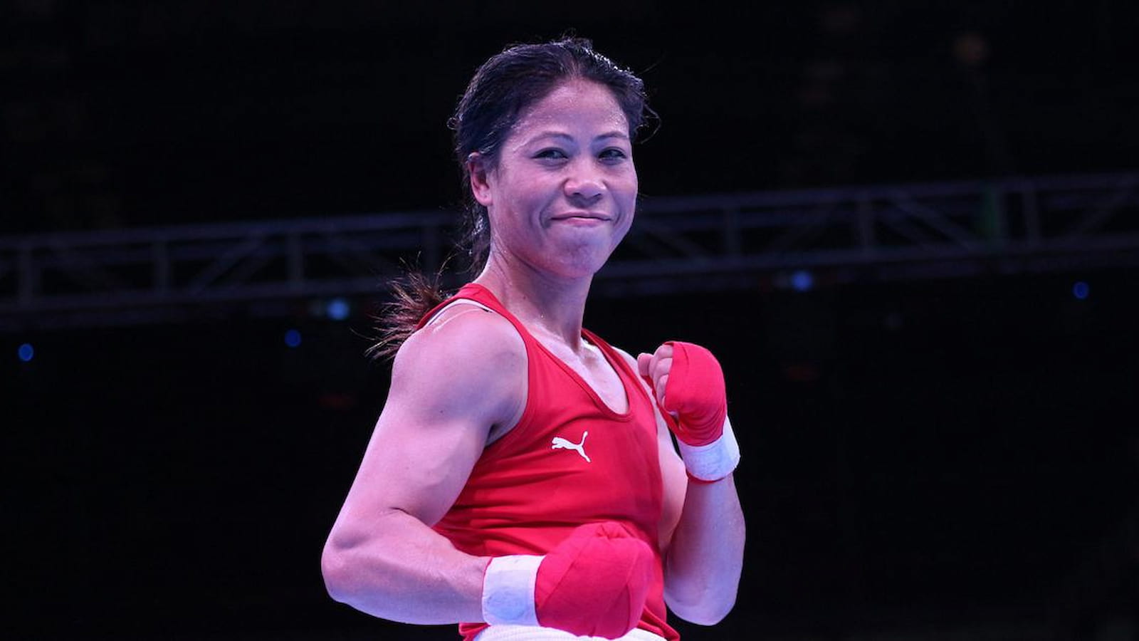 Aircraft with Indian boxing team including Mary Kom declares fuel emergency before landing safely