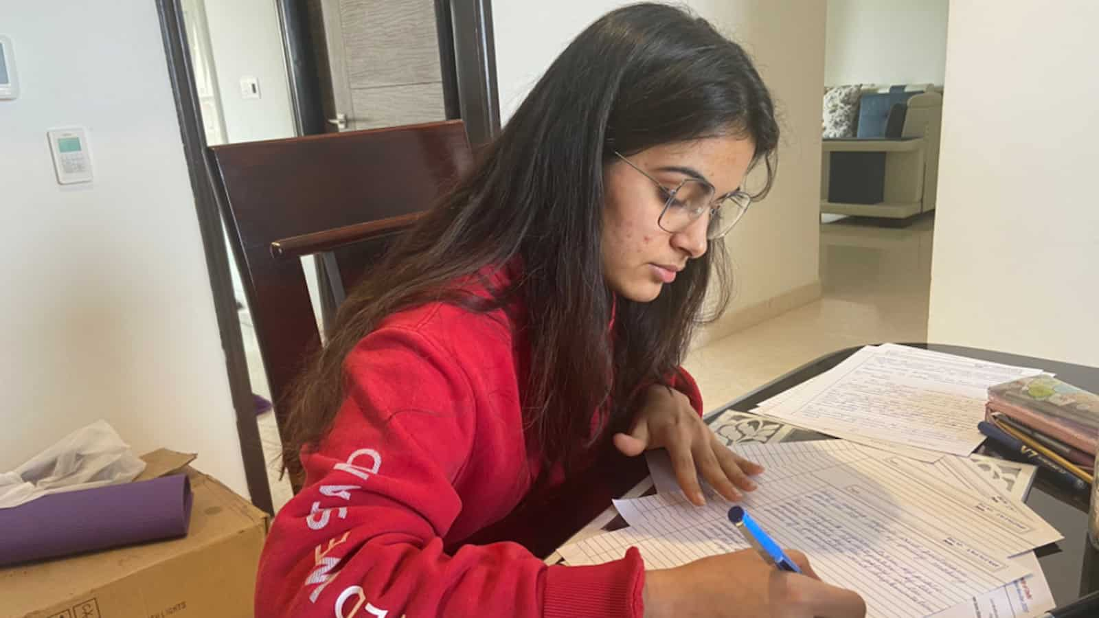 “It is manageable” – Manu Bhaker to write her BA exams while taking part in European Shooting Championships