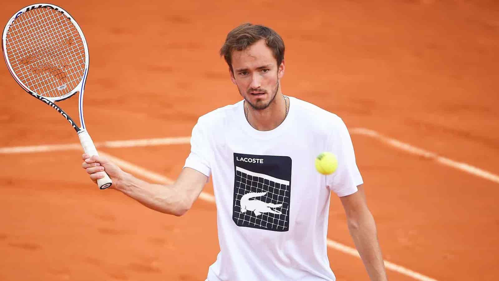 ‘He is an idol to everyone,’ Daniil Medvedev talks about beating Federer and his struggles on Clay