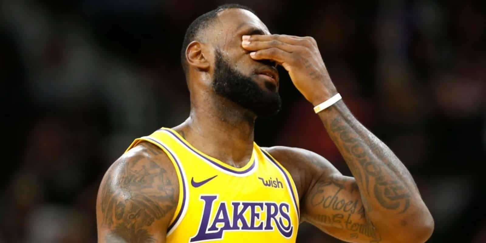 “Flop”: Twitter blasts purple and gold army after being outscored 40-12 in Timberwolves vs Lakers 3rd quarter