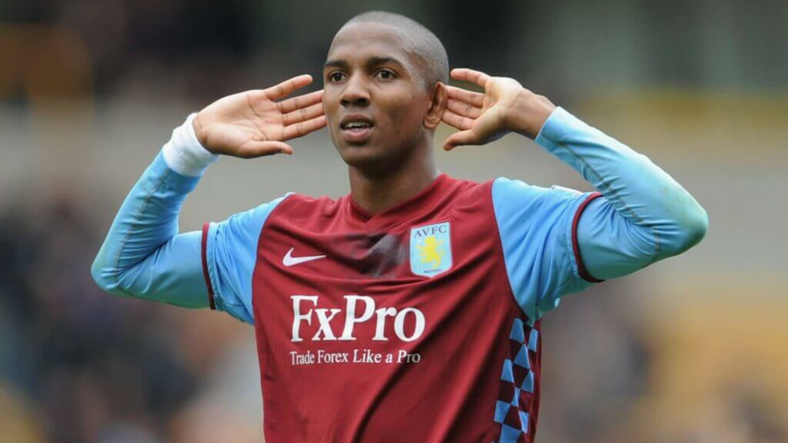 Ashley Young agrees to return to Aston Villa for Premier League 2021-22