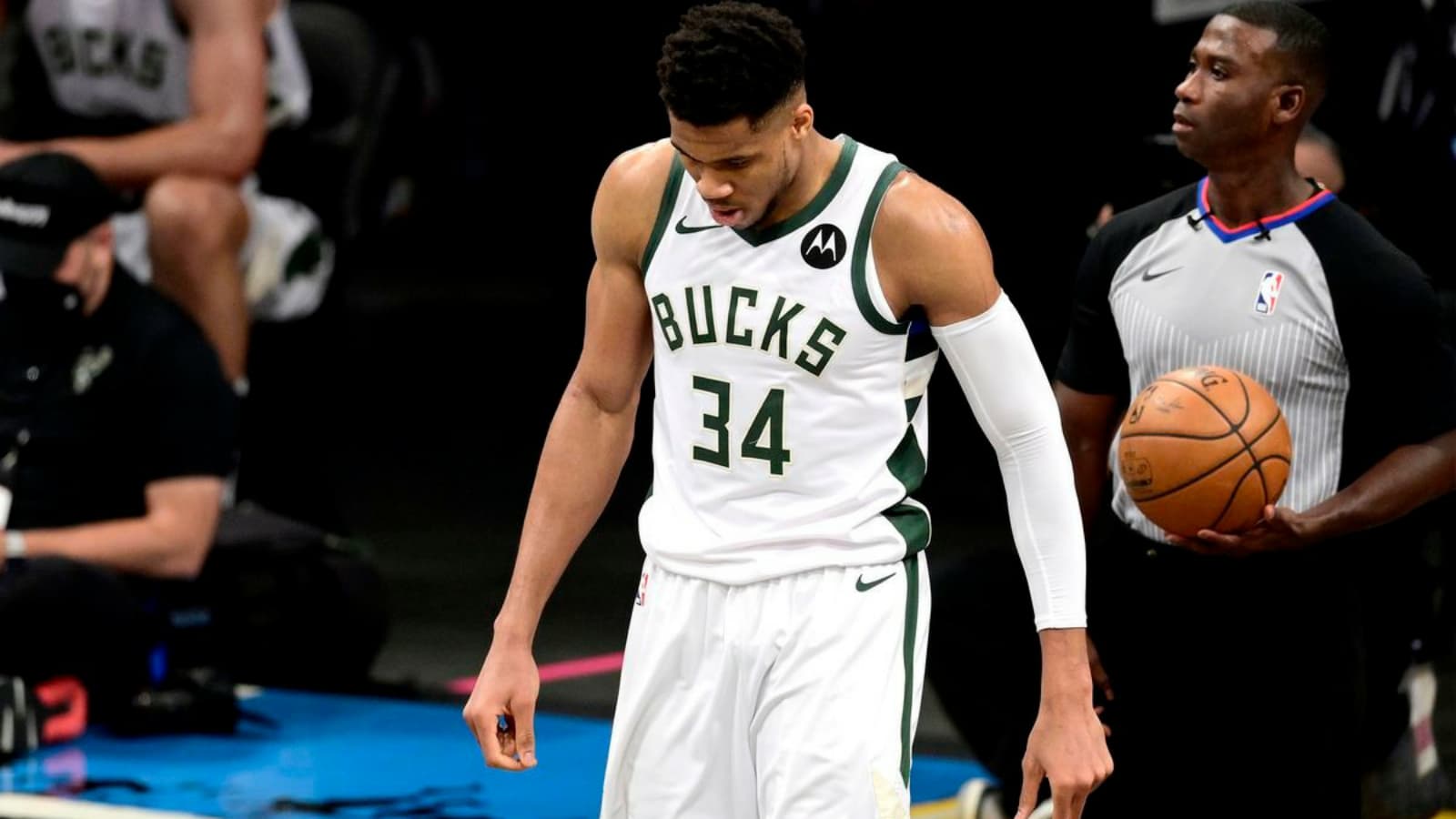 WATCH: Giannis Antetokounmpo air-balls free throws vs Brooklyn Nets in Game 7