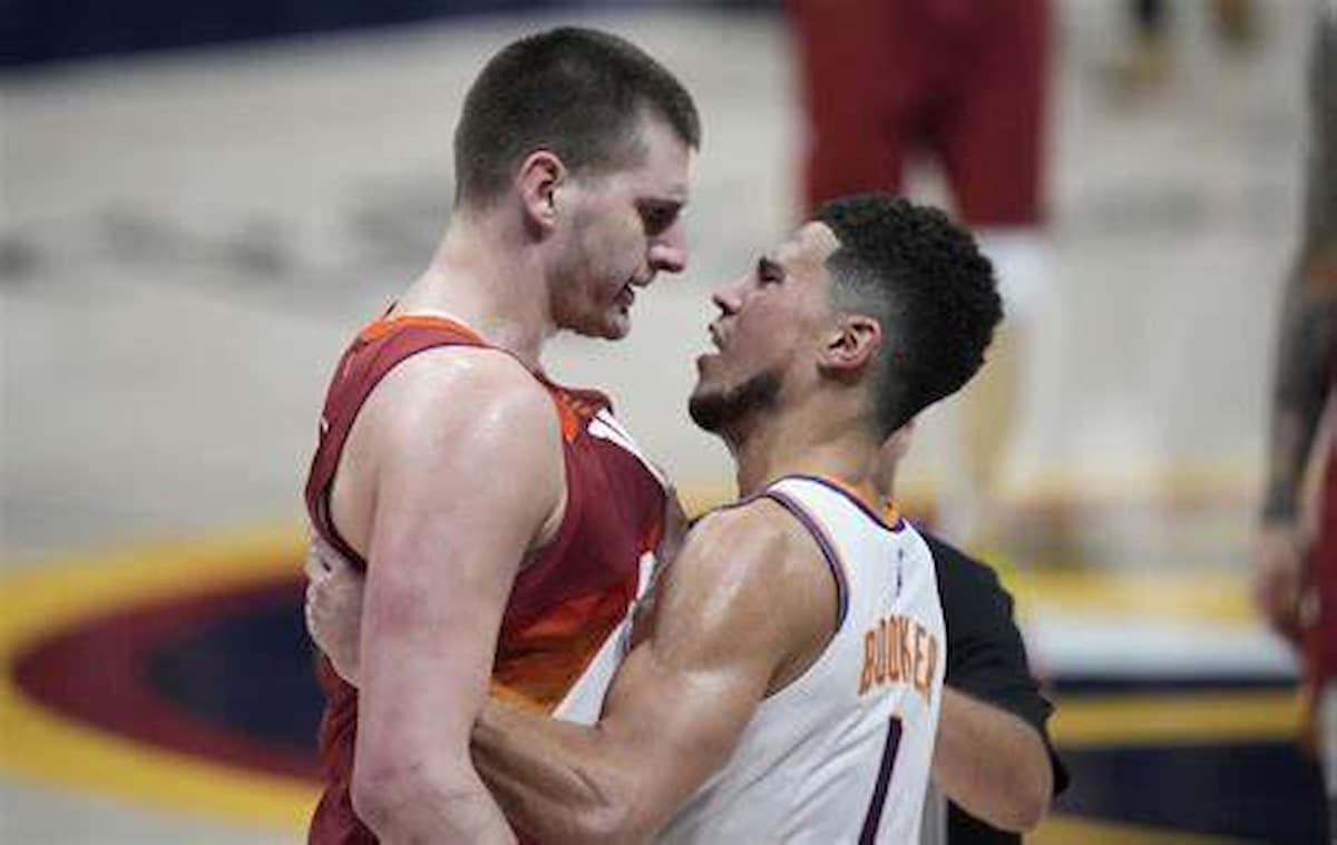 Video: Nikola Jokic ejected after hard hit on Cameron Payne during Suns vs Nuggets Game 4