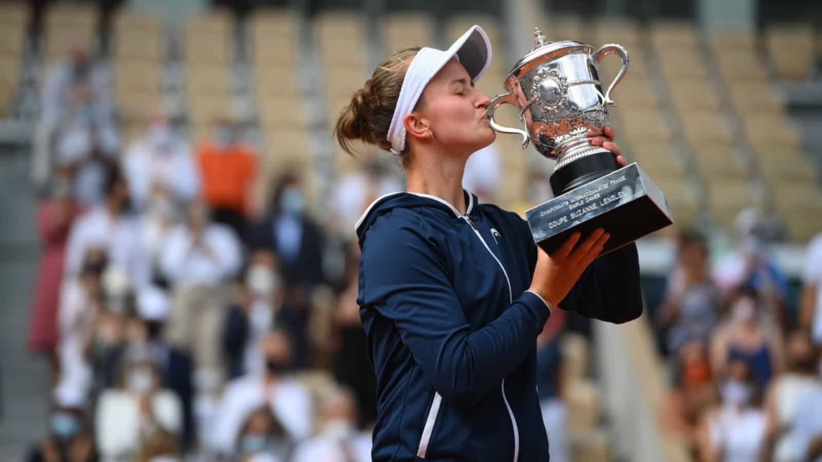 ‘I cannot actually believe that I won a grand slam,’ Barbora Krejcikova tears up after her historic win at the 2021 French Open