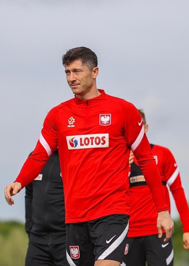 Robert Lewandowski joined up with the Polish national team in Opalencia ahead of the European Championships