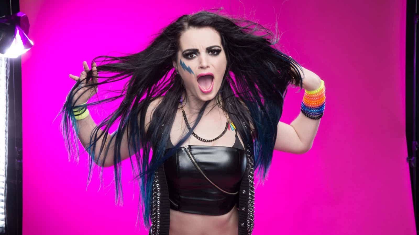 Former WWE Superstar Paige provides health update