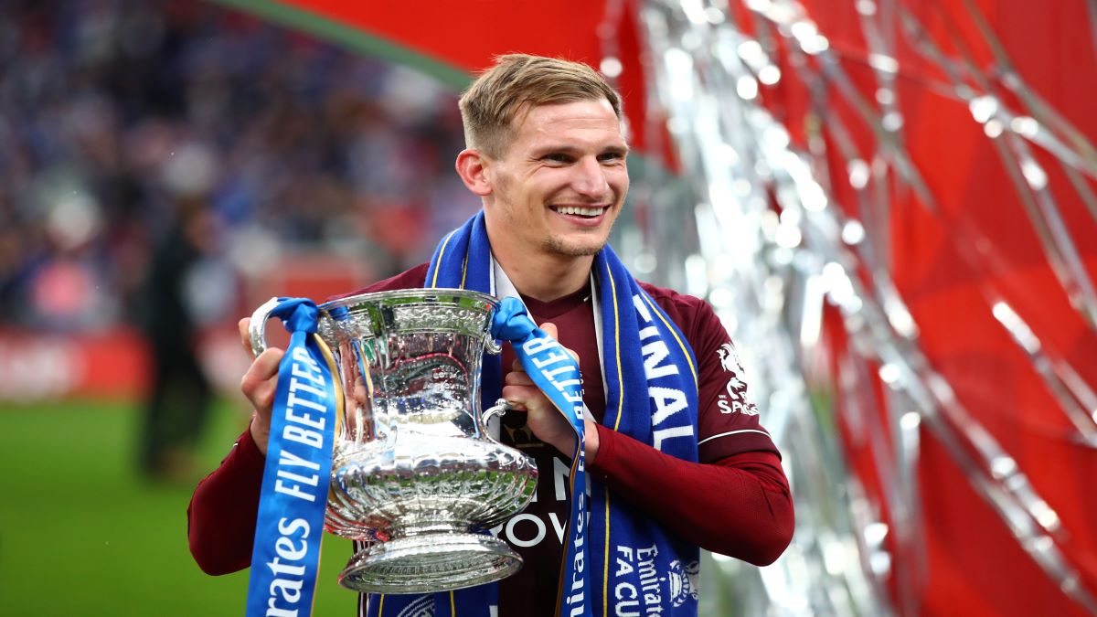 Marc Albrighton extends his contract with Leicester City FC until 2024