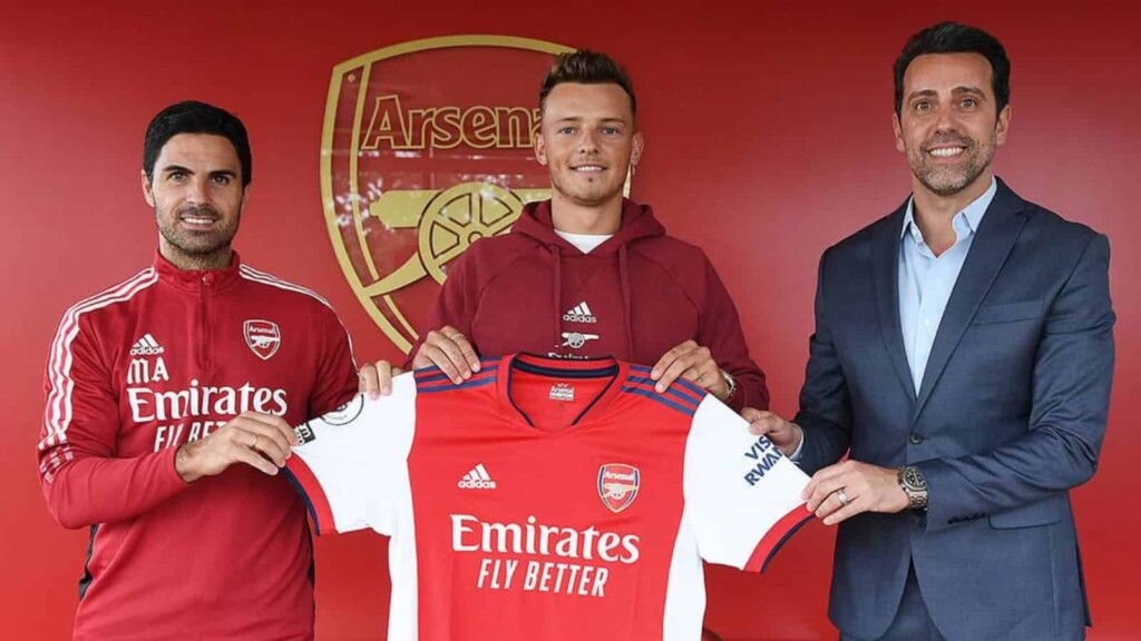 Arsenal FC announce Ben White