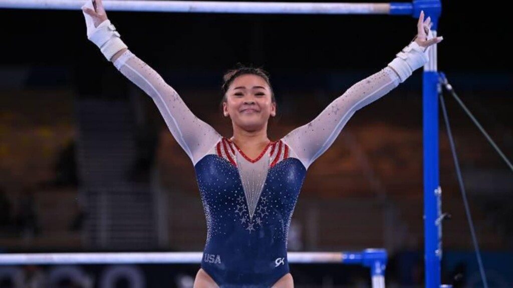 Sunia Lee wins gold in women's individual all-around finals