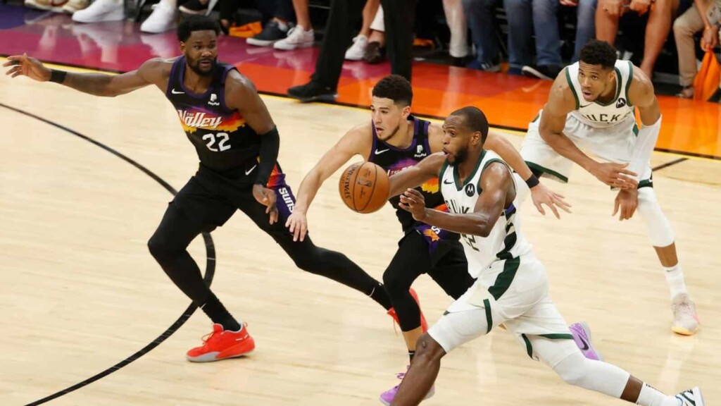  Milwaukee Bucks vs Phoenix Suns Predictions