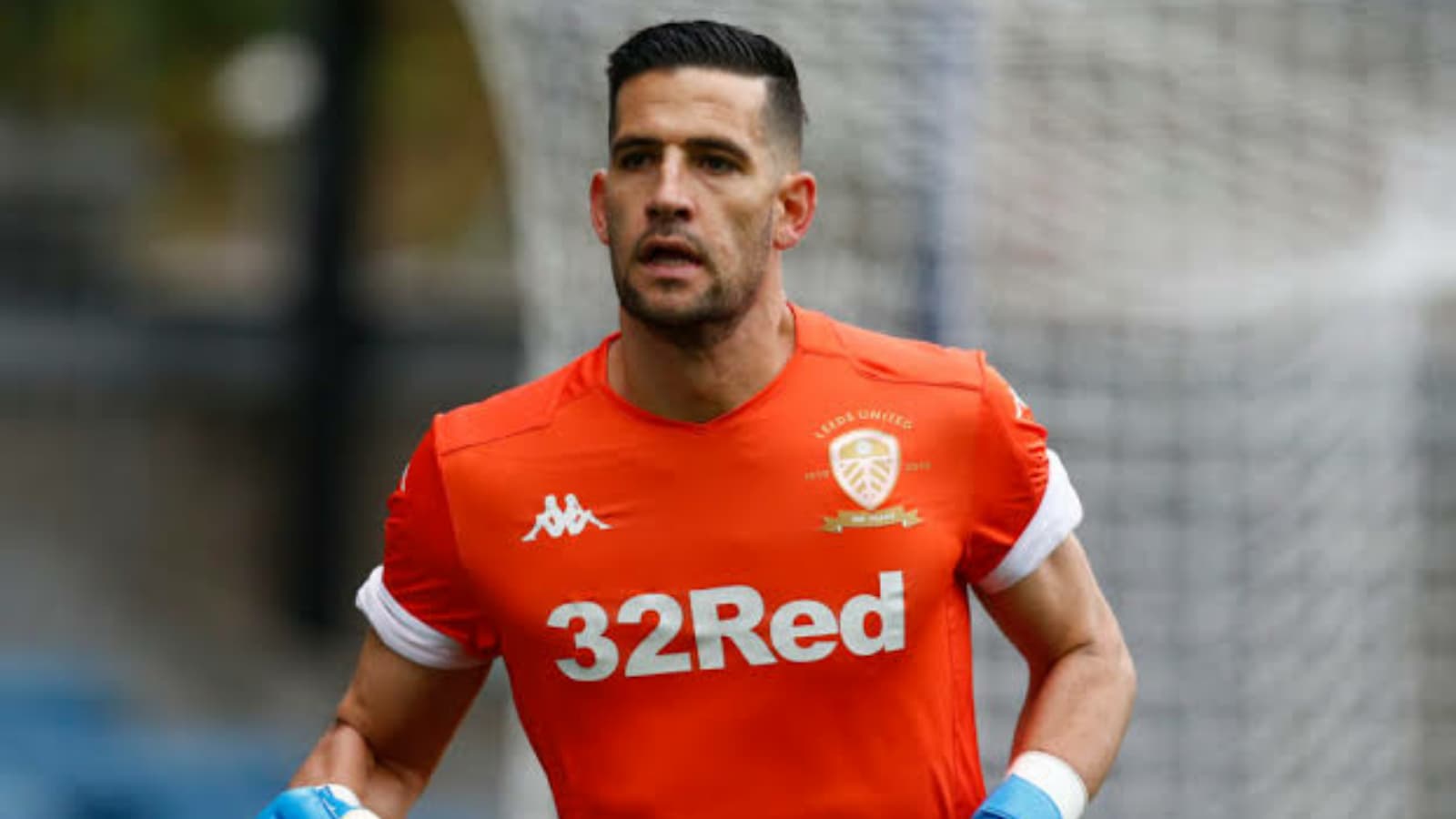 Former Real Madrid goalie Kiko Casilla makes loan move from Leeds United to Elche